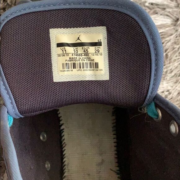 Nike Air Jordan - Picture 3 of 5